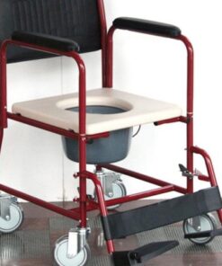 Alternative view of Commode FS691 (detachable arm/foot rest)