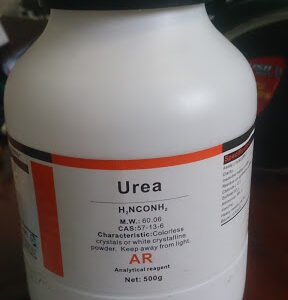 Urea H2NCO.NH2  AR 500g